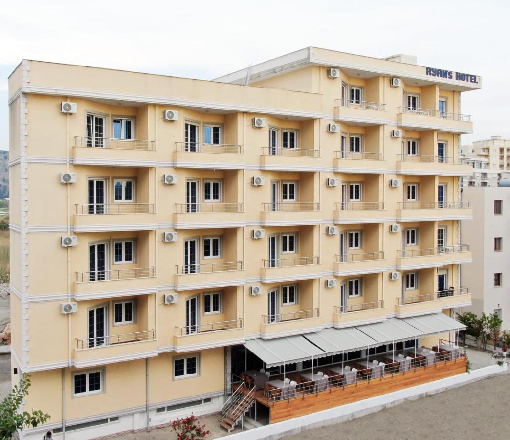 Hotel Ryan's *